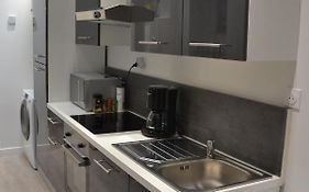 Petit T2 hypercentre avec terrasse privée - 006